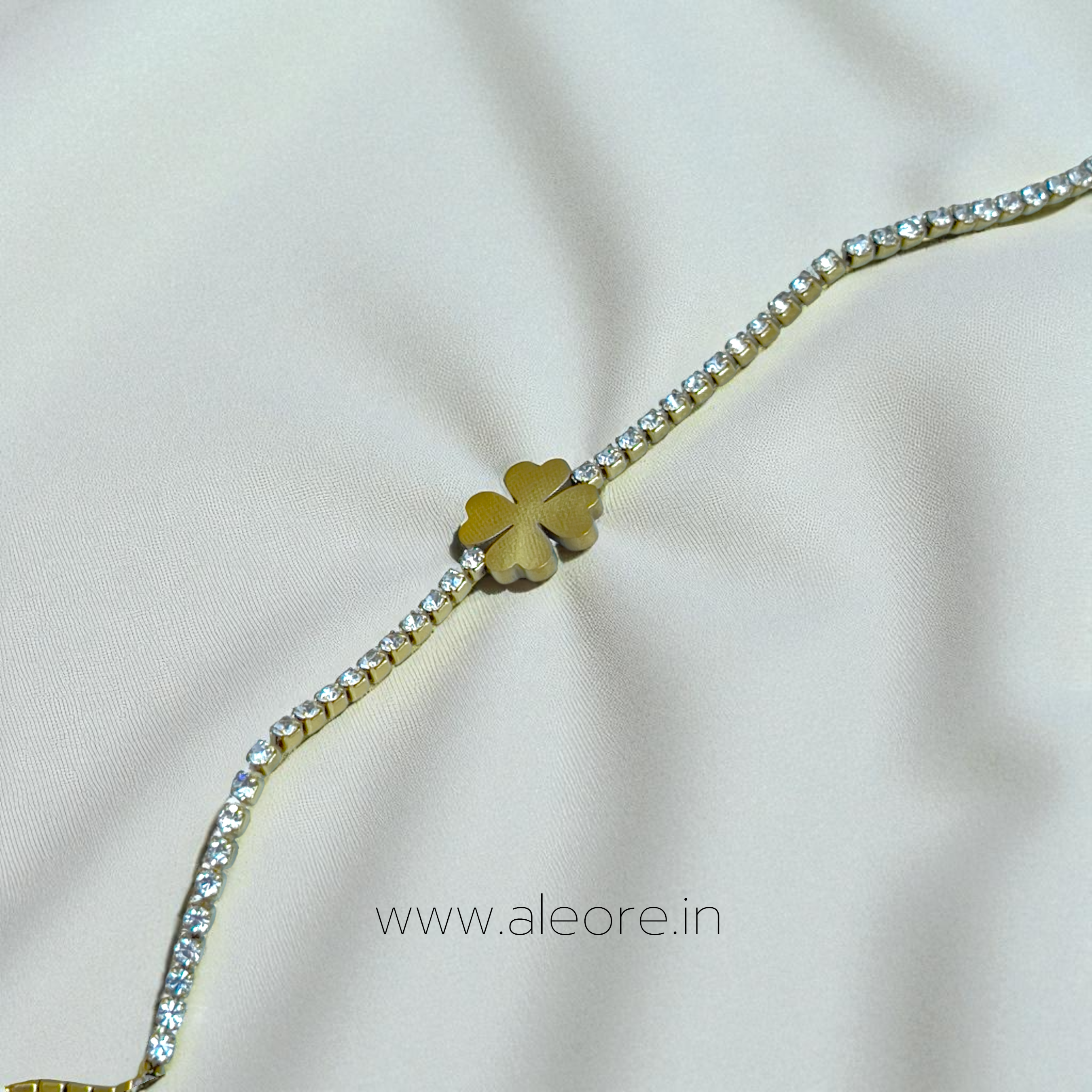 Dainty Clover Chain Bracelet