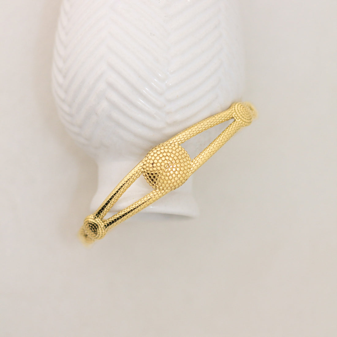 Empress Circle Bangle