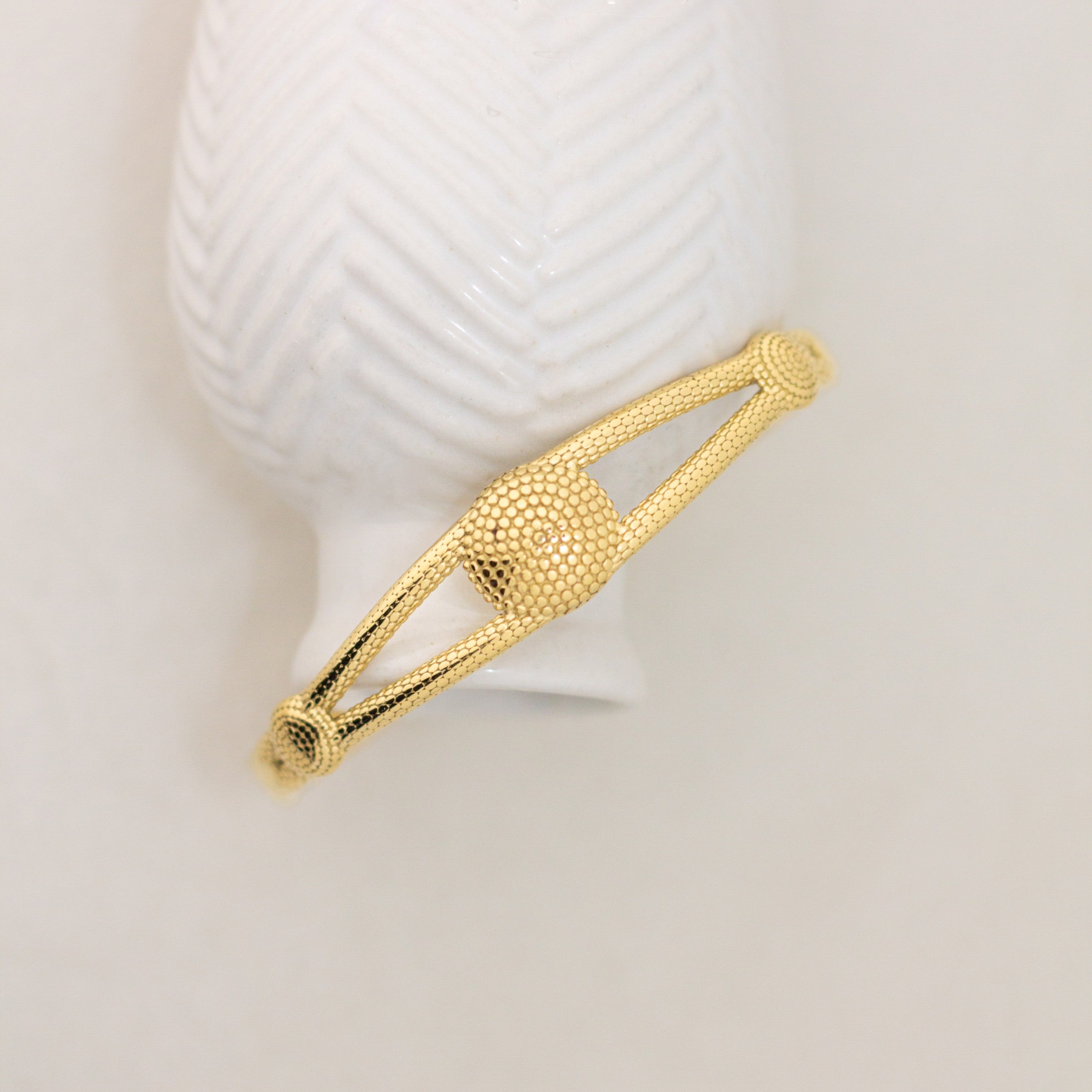 Empress Circle Bangle