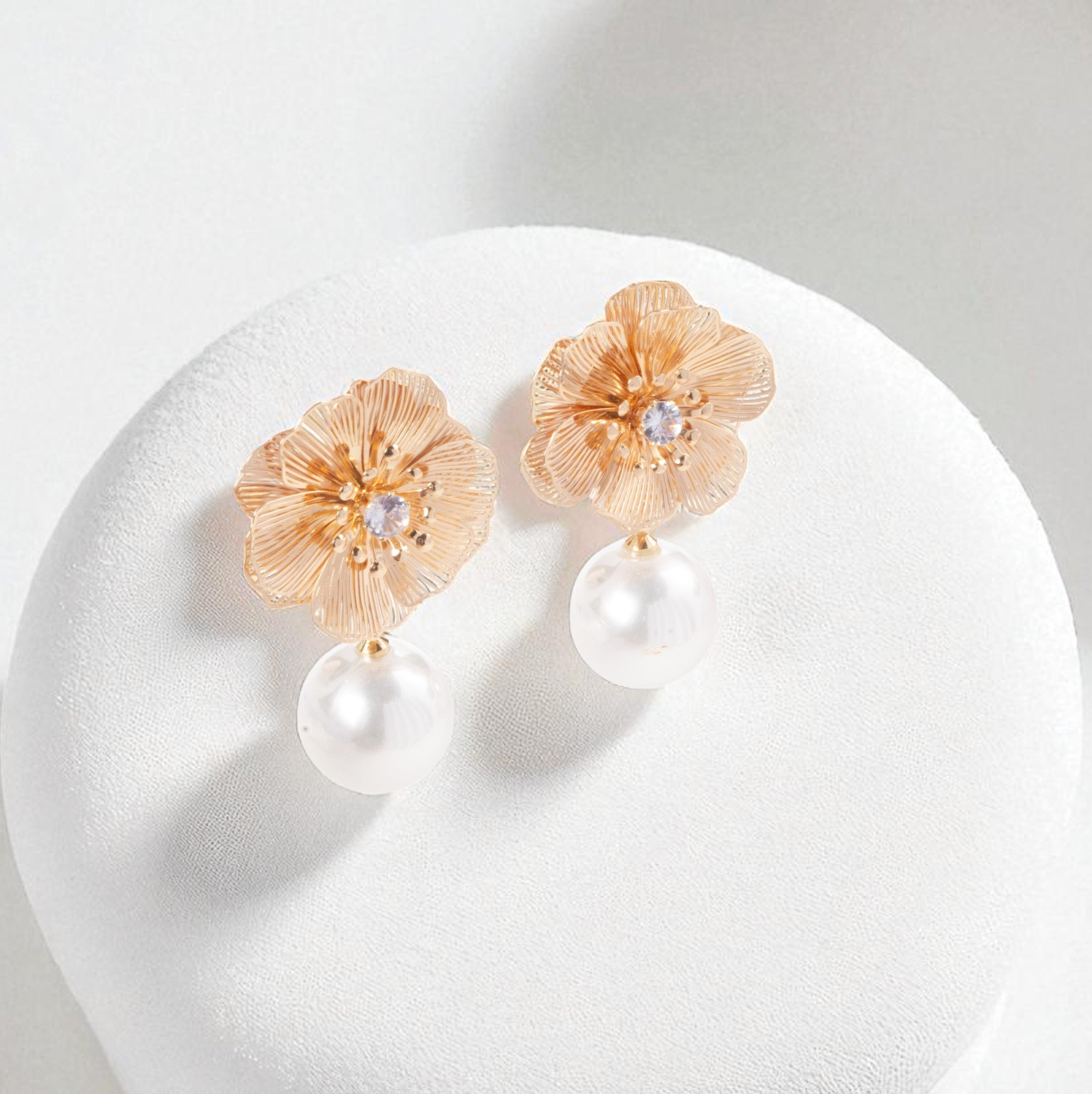 Golden Bloom Pearl Drop