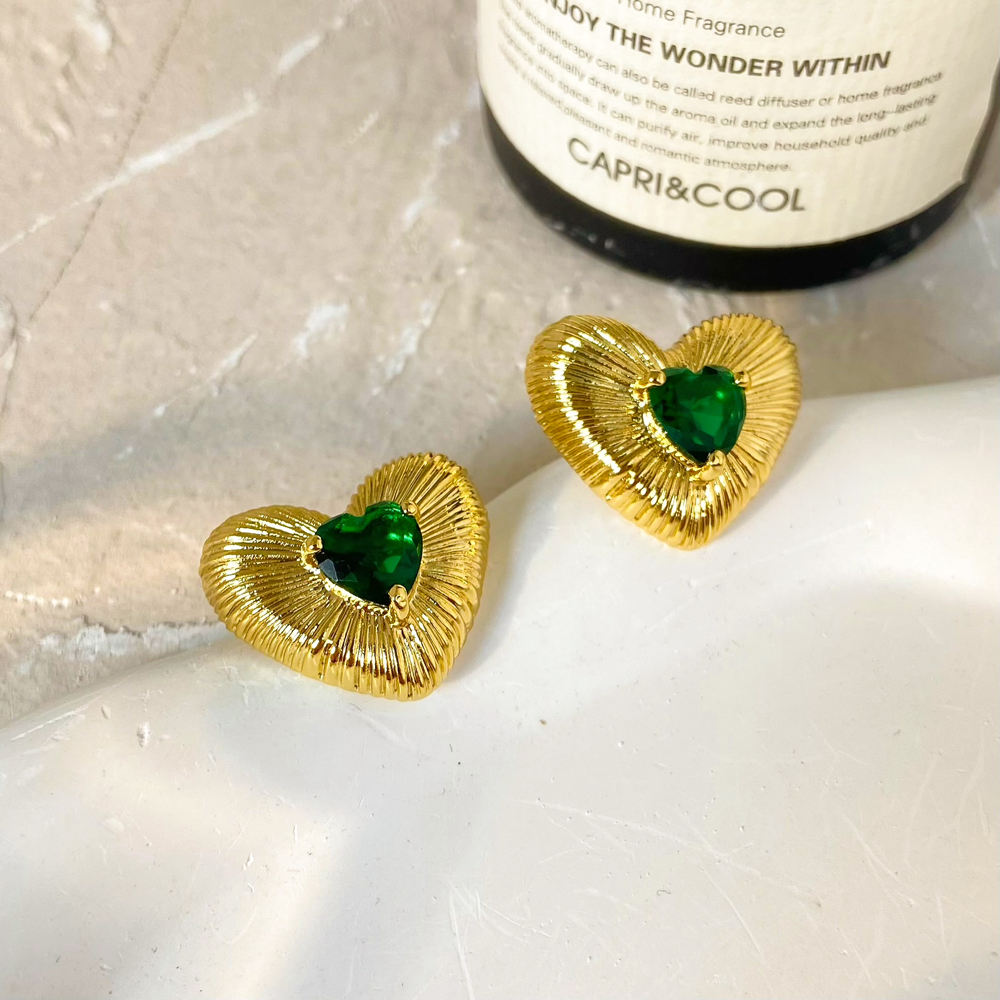 Heartshine Studs