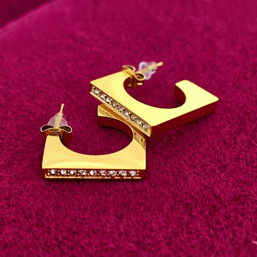 Modern Edge Square Hoop