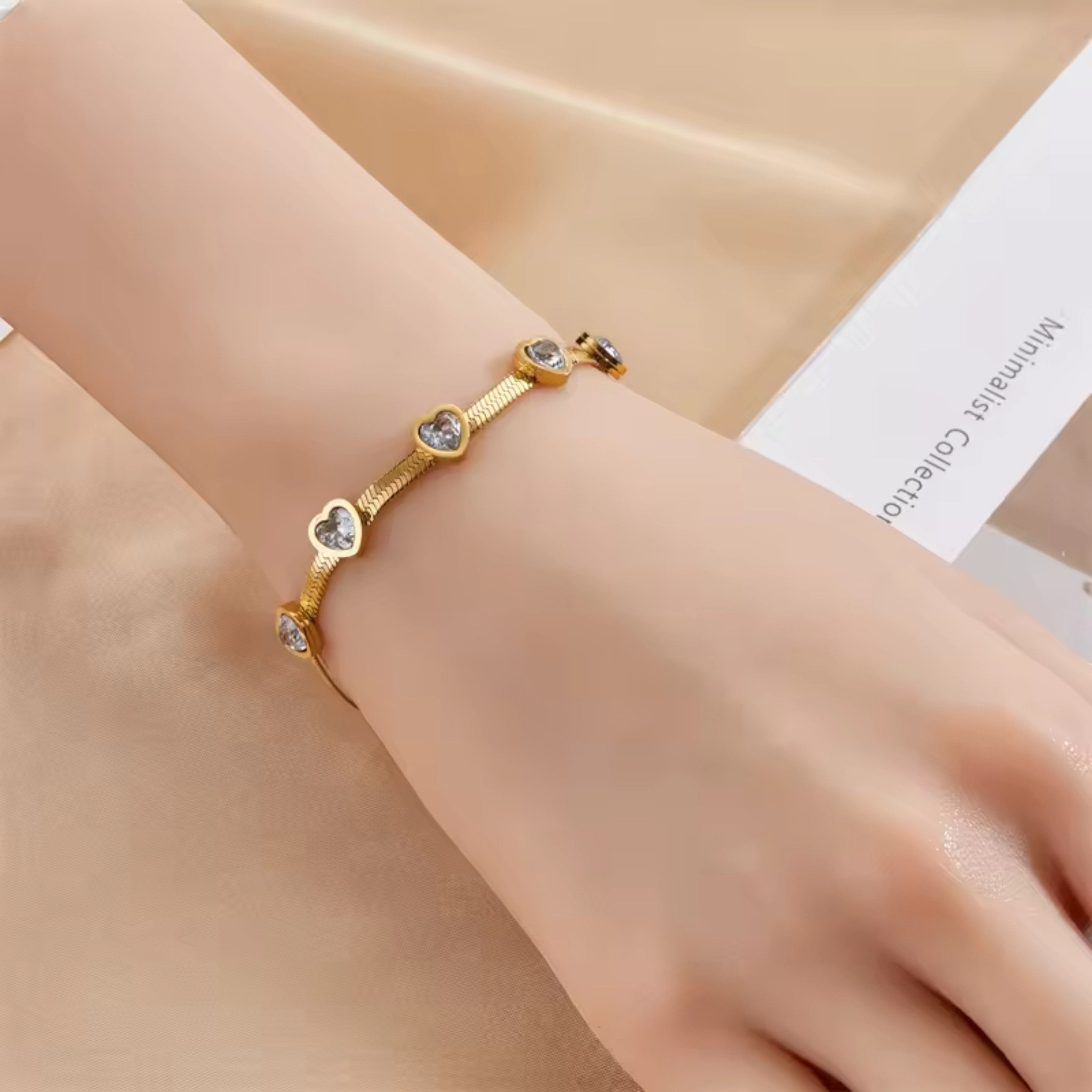 Radiant Hearts Chain Bracelet