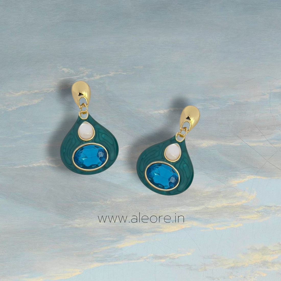 Royal Teardrop Glam Earrings - GREEN