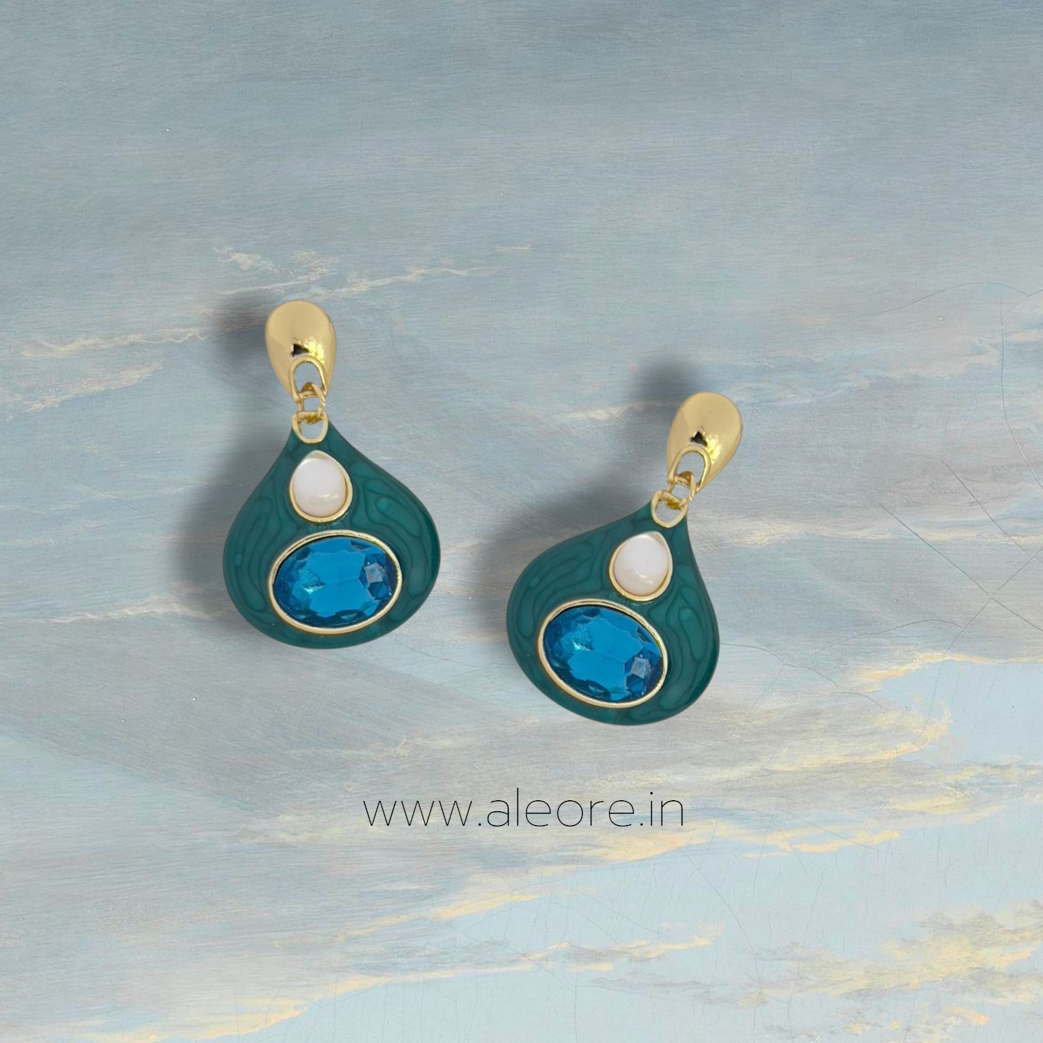 Royal Teardrop Glam Earrings - GREEN