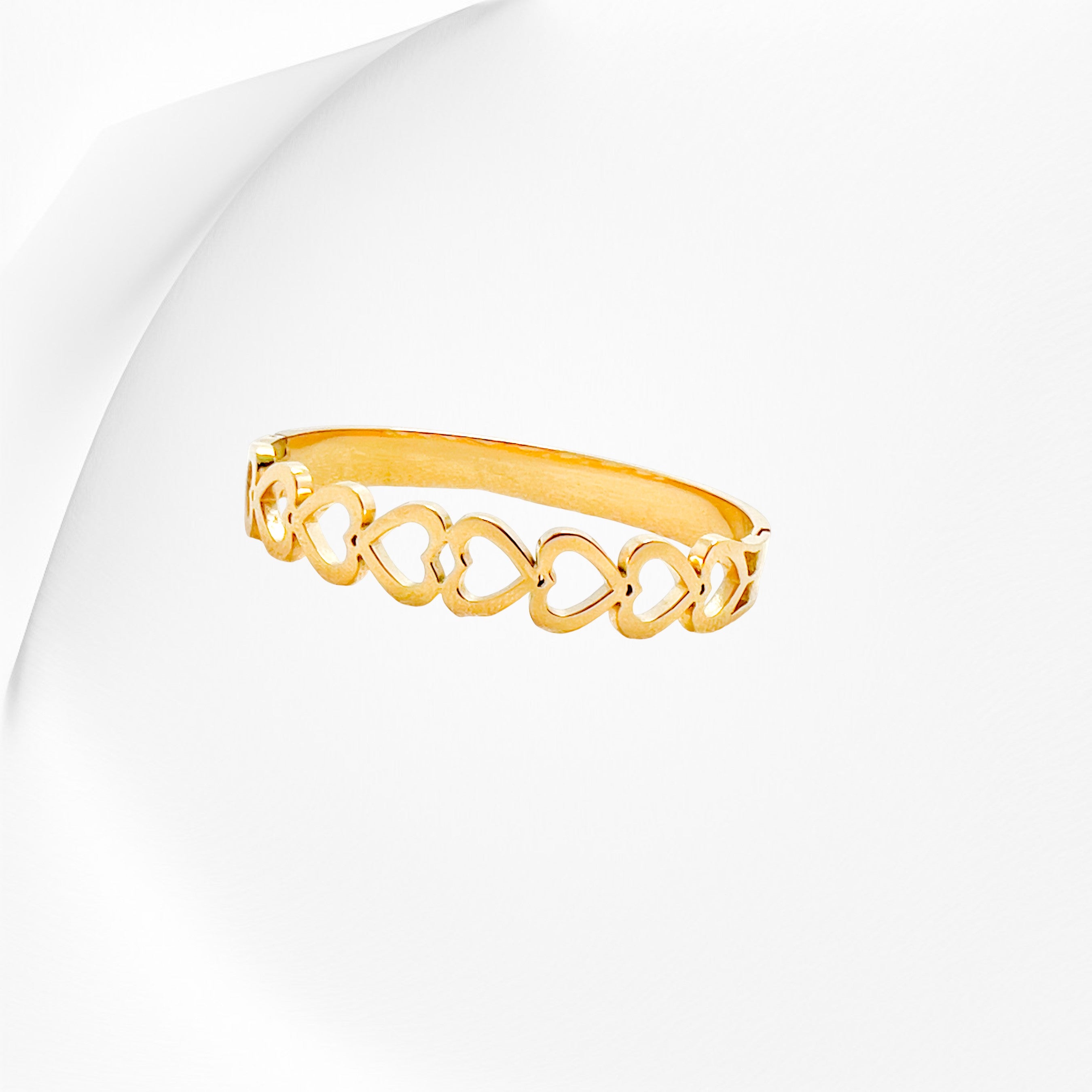 The Heartbeat Bangle