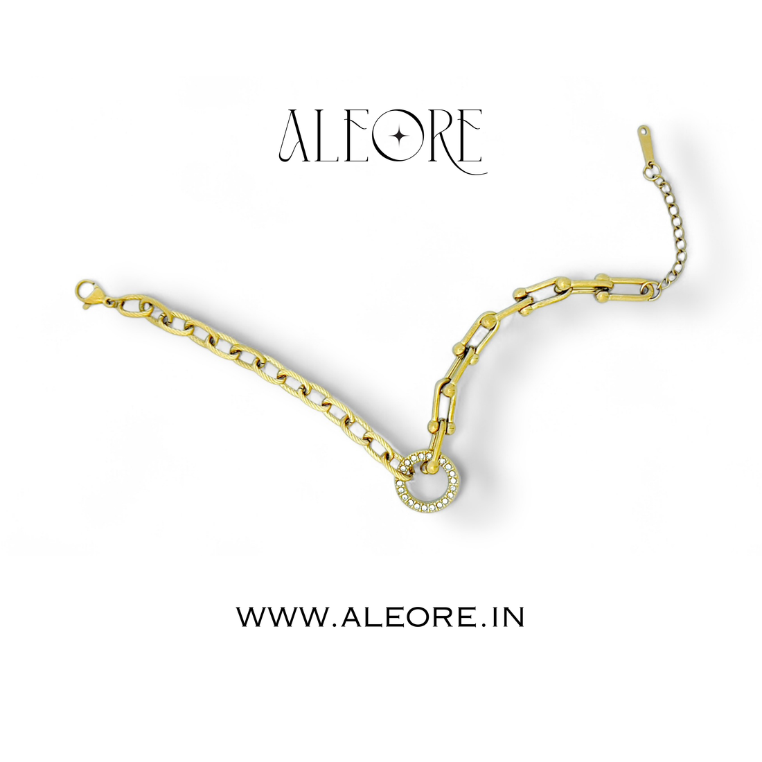 The pave Loop Link Bracelet