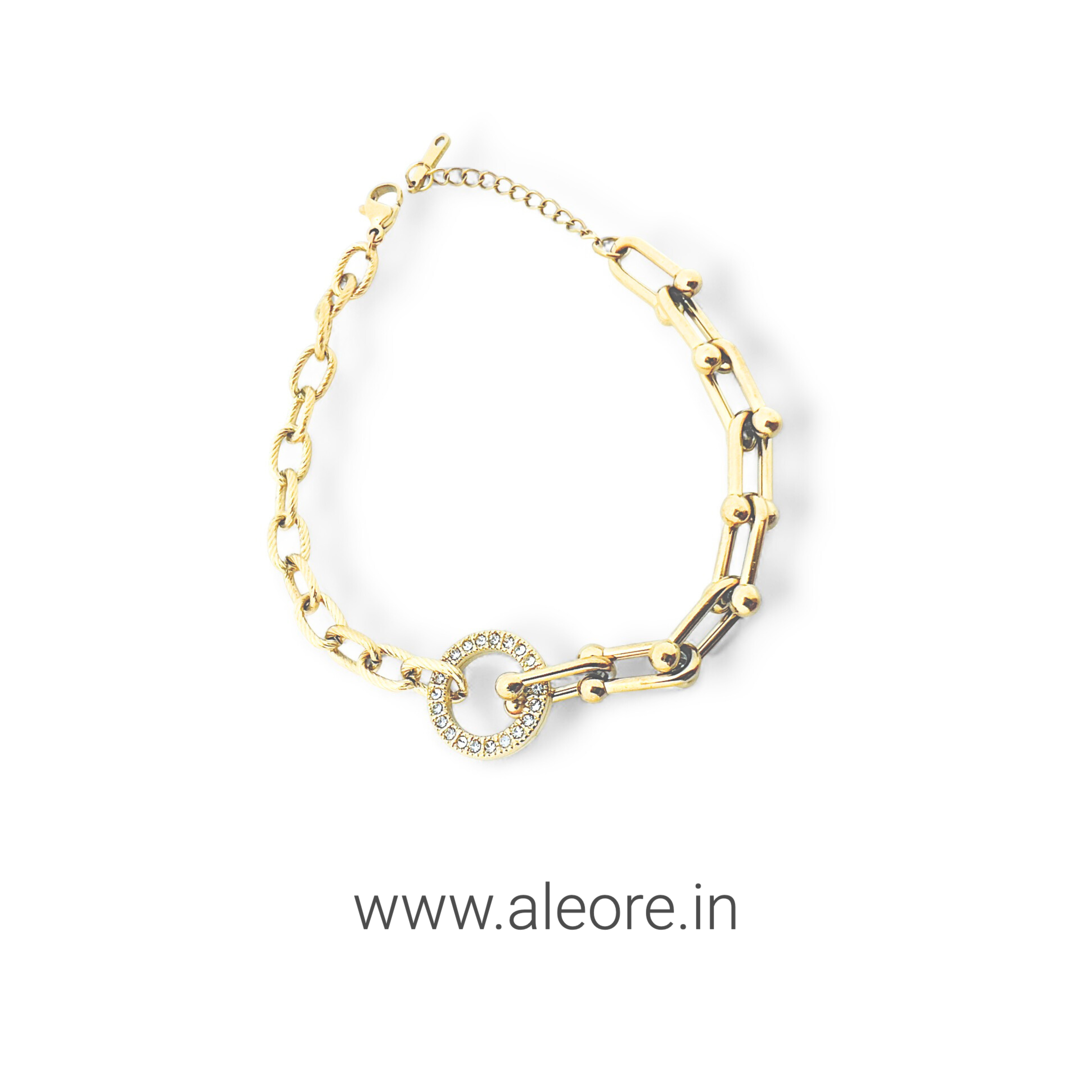 The pave Loop Link Bracelet